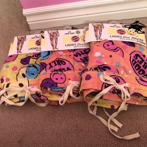 Three good vibes only sleep jogger